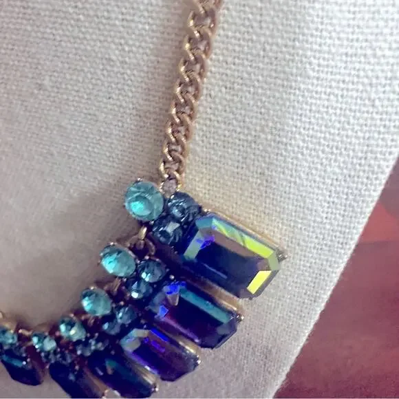 J. Crew Rare Brûlée Iridescent Blue Teal Crystal Gem Statement Necklace * flaw - Picture 16 of 16